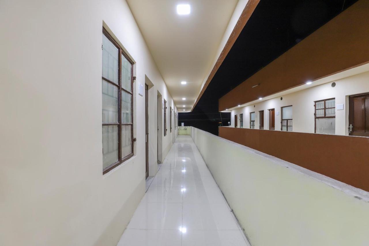 Spot On 64818 Hotel Minal Jamnagar Exterior photo