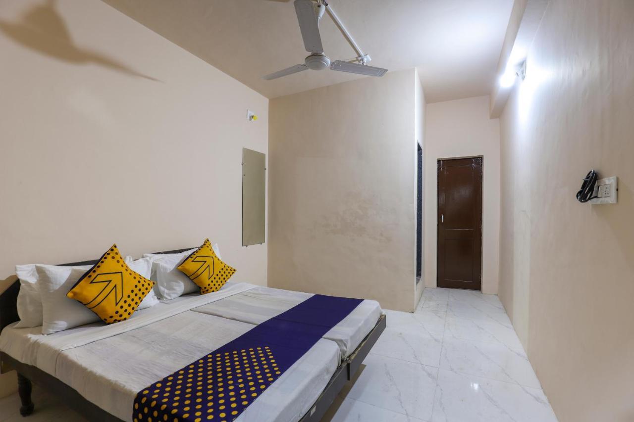 Spot On 64818 Hotel Minal Jamnagar Exterior photo