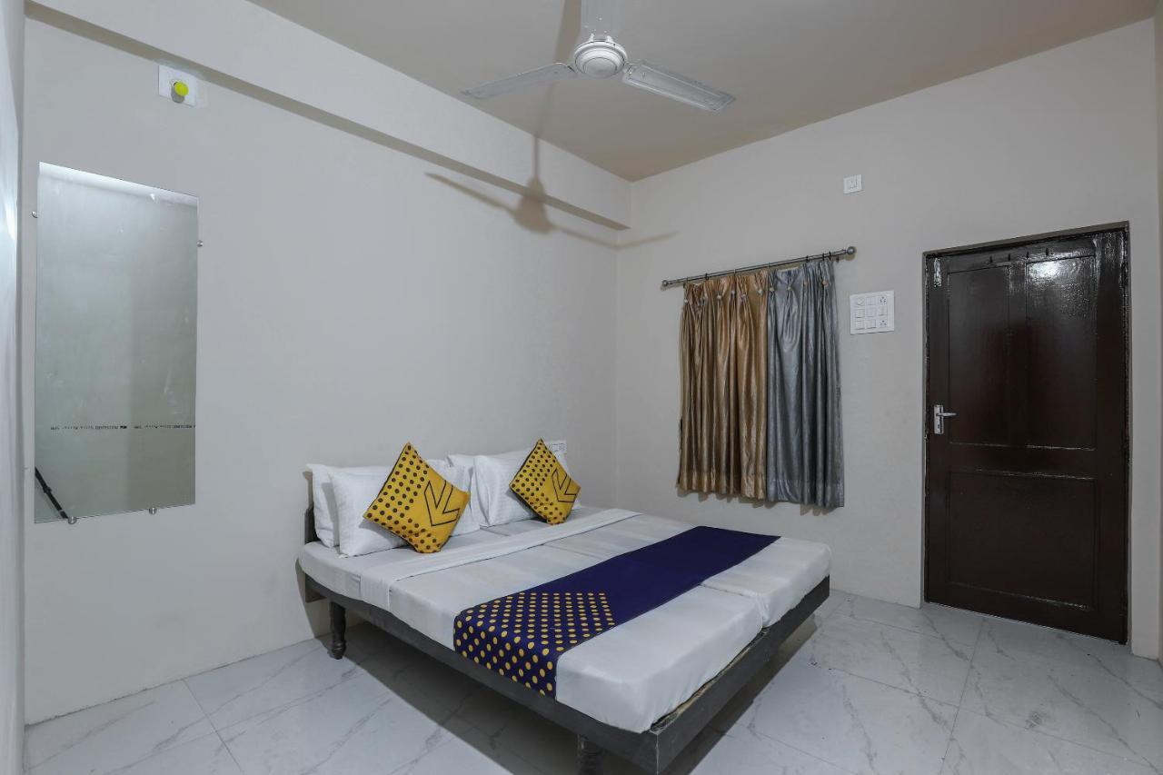 Spot On 64818 Hotel Minal Jamnagar Exterior photo
